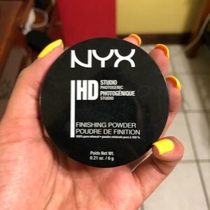NYX Finishing Powder - Full size
